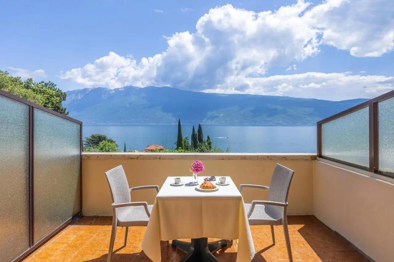 Hotel Meandro - Lake View Gargnano