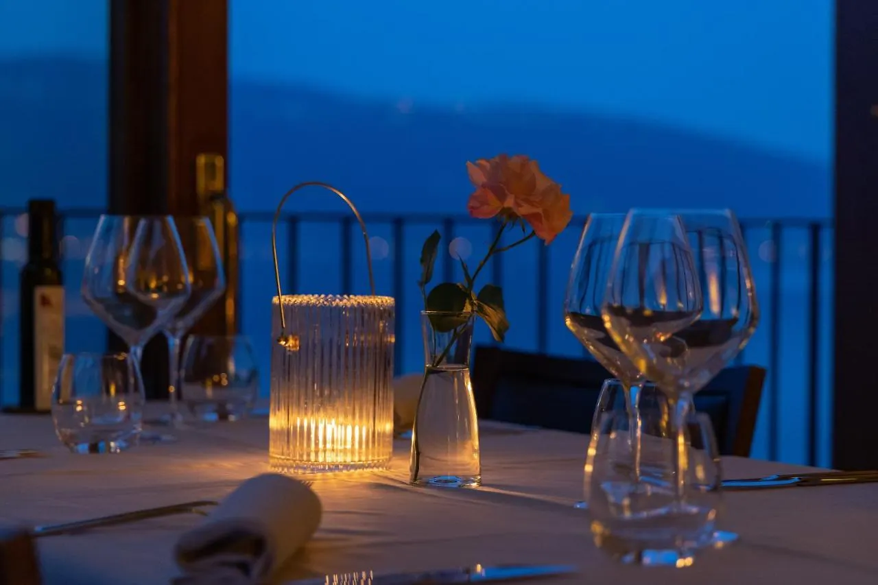 Hotel Meandro - Lake View Gargnano