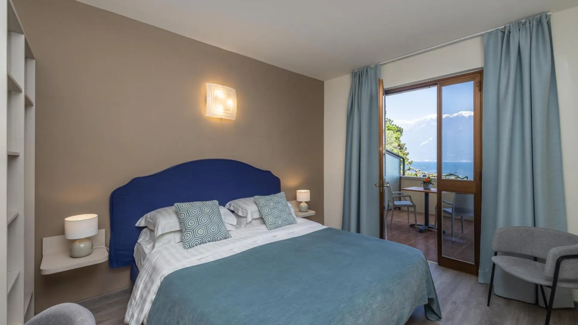 Hotel Meandro - Lake View Gargnano