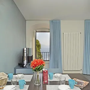 The And Blue Nest Gargnano