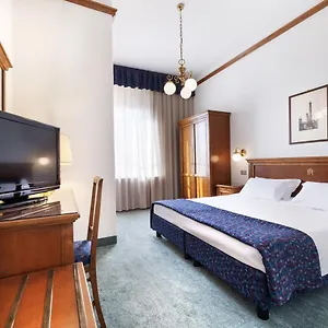 hotellátogatás