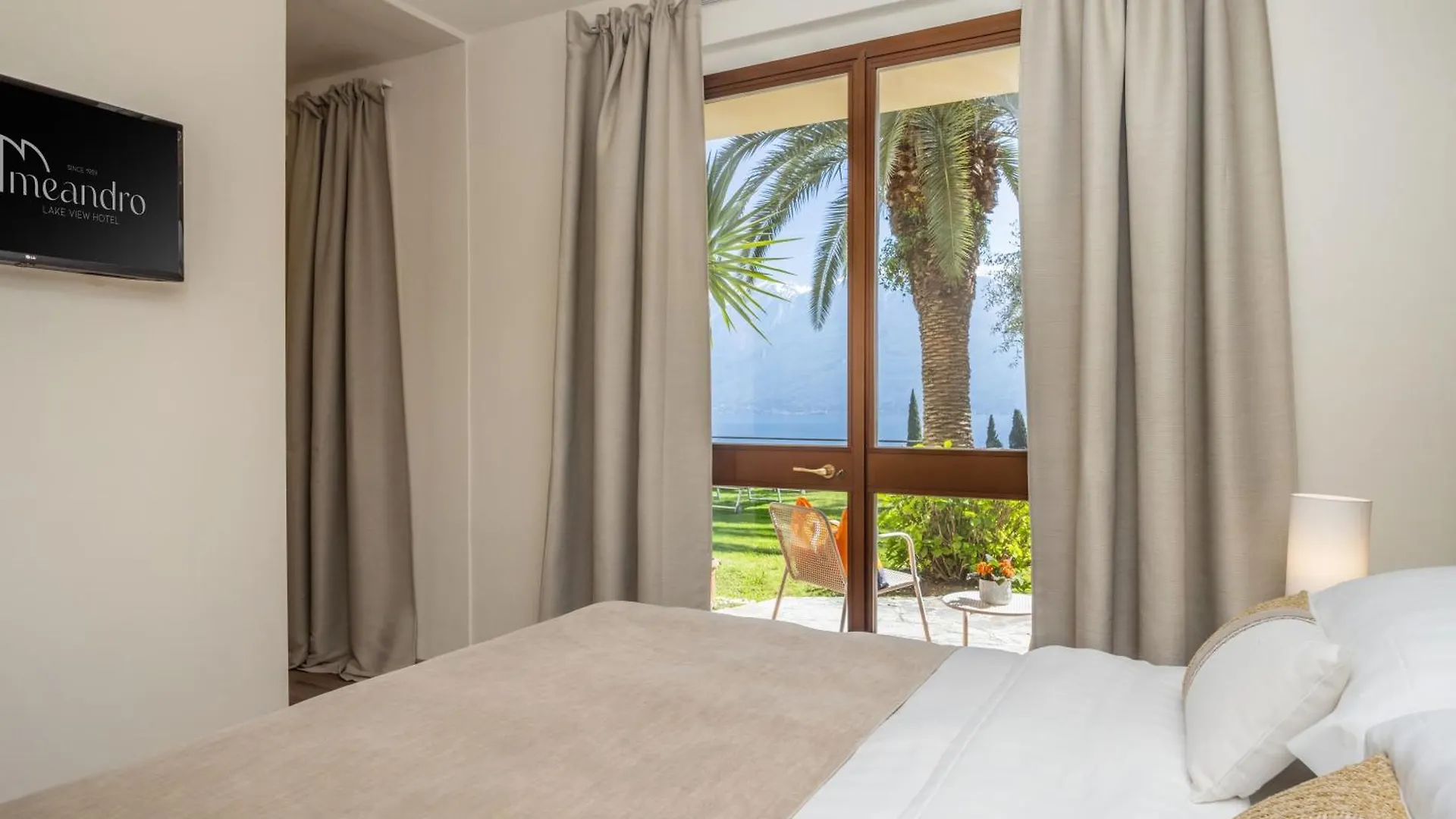 Hotel Meandro - Lake View Gargnano 4*,  Ιταλία