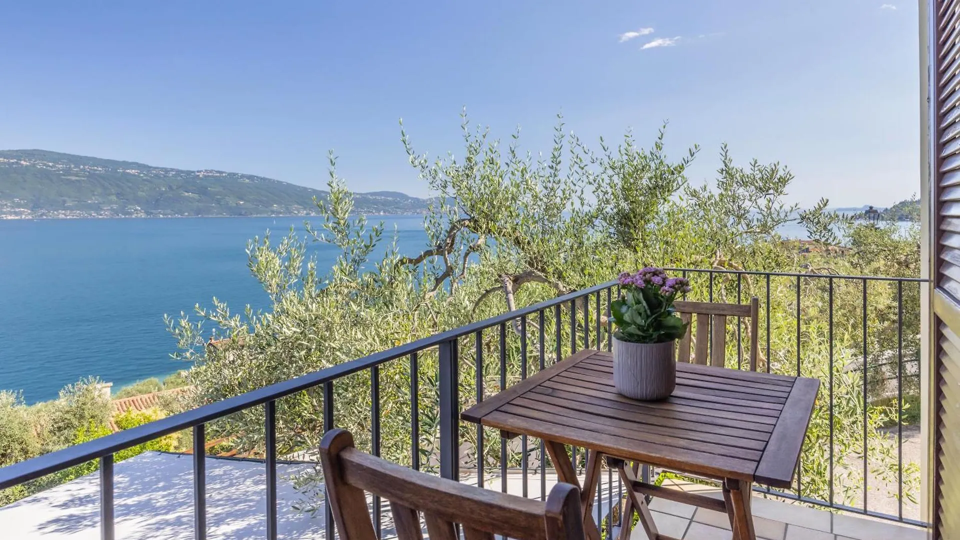 Hotel Meandro - Lake View Gargnano 4*,  Ιταλία